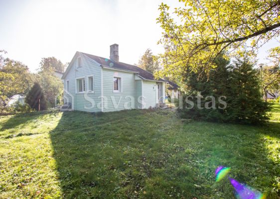 Nauja kaina, geras pasiūlymas. Parduodamas mūrinis sodo namas su 8,13 arų sklypu, Purienos Sodų 1-oji g. 40, Šiauliai.