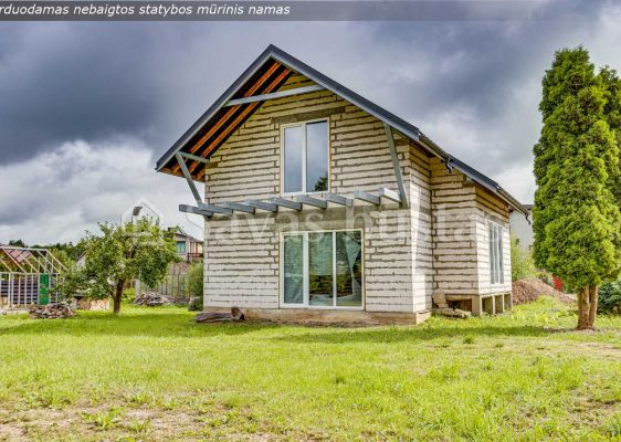 Parduodamas nebaigtos statybos mūrinis namas 2,5 km nuo Telšių, SB "Putinas", Užgirių k., Telšių r.