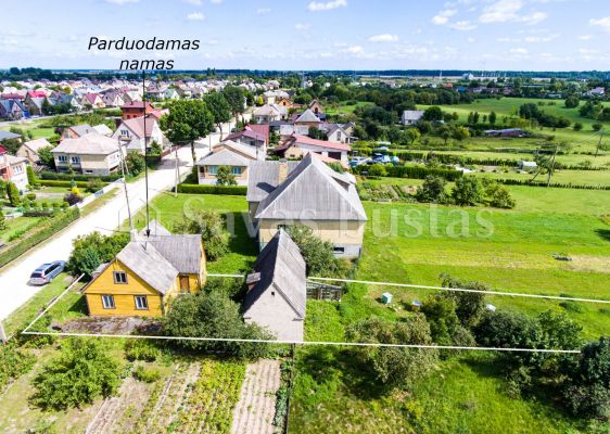 Parduodamas rąstinis namas su 10,92 arų žemės sklypu Skirolaukio g., Kuršėnuose