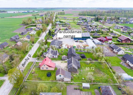 Parduodamas rąstinis namas su 15,72 arų žemės sklypu Beržų g., Bučiūnų k., Joniškio r.