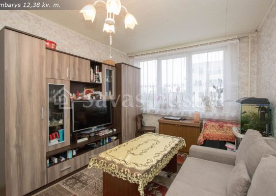 Parduodamas tvarkingas, jaukus 2 kambarių butas bendrabutinio tipo name Vytauto g. 265, Šiauliuose