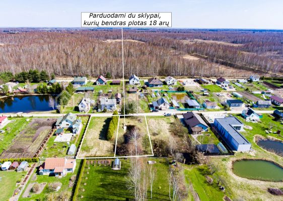 Parduodami du greta esantys sklypai, kurių bendras plotas 18 arų Lelijos sodų 13 – oji g., Šiauliuose