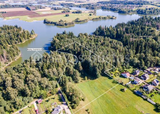 Prie Bubių tvenkinio parduodamas 1,45 ha žemės ūkio paskirties sklypas su mišku, Gervėnų k., Šiaulių r. (SB „Svarainis“).