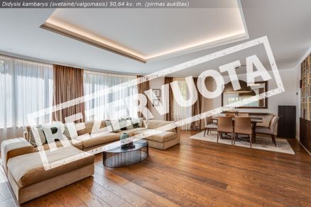 Miesto centriniame parke parduodamas kokybi&scaron;kai įrengtas namas, S. Lukauskio g. 20, &Scaron;iauliuose.
