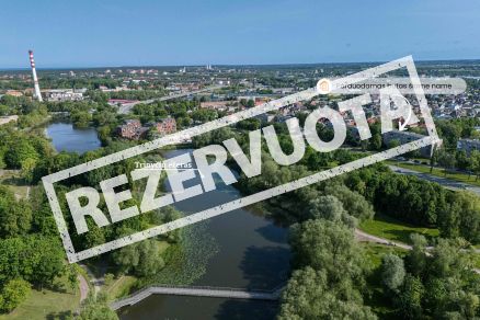 Parduodamas 2 kambarių butas strategiškai patogioje vietoje – Mokyklos g. 17, Klaipėdoje