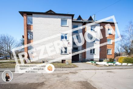 Parduodamas tvarkingas, &scaron;viesus ir labai &scaron;iltas 3 kambarių butas Maironio g. 34, Baisogaloje, Radvili&scaron;kio r.
