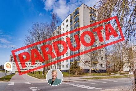 Parduodamas 2 kambarių butas Tel&scaron;iuose, Masčio g. 4, renovuotame name, 2-me auk&scaron;te