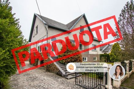 Parduodamas erdvus, pilnai įrengtas 316 m&sup2; ploto, 2 auk&scaron;tų mūrinis gyvenamasis namas su pusrūsiu ir ūkiniais pastatais Mažeikiuose, Kūlupio g.
