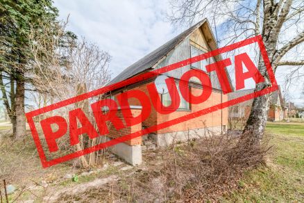 Ramioje vietoje! Parduodamas gyvenamasis namas Akmenės r., Daubi&scaron;kių k., Beržų g. 23