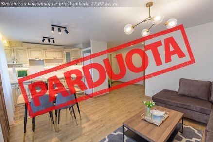 Parduodamas suremontuotas 2 kambarių butas Vilniaus g. 19, Šiauliuose.