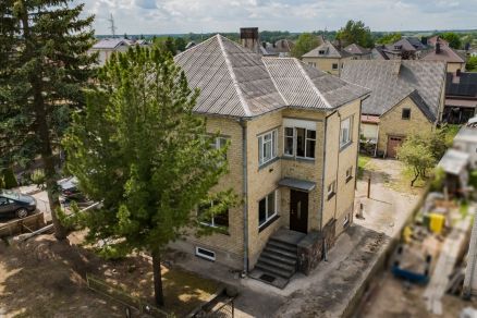 Parduodama pusė namo už 1 k. buto kainą - Daržininkų g. 3, Vijoliuose, &Scaron;iauliu r.