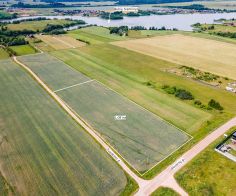 Parduodamas 1,085 ha žemės ūkio paskirties sklypas Gluosnių g., Meškių k., Šiaulių r.