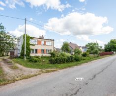 Parduodamas mūrinis namas Parko g. 31, Maneikių k., Kelmės r. (3km nuo Kelmės m.).