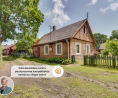 Šalia Radviliškio centro parduodamas kompaktiškas rąstinis  namas,  P. Eimučio g. 3A